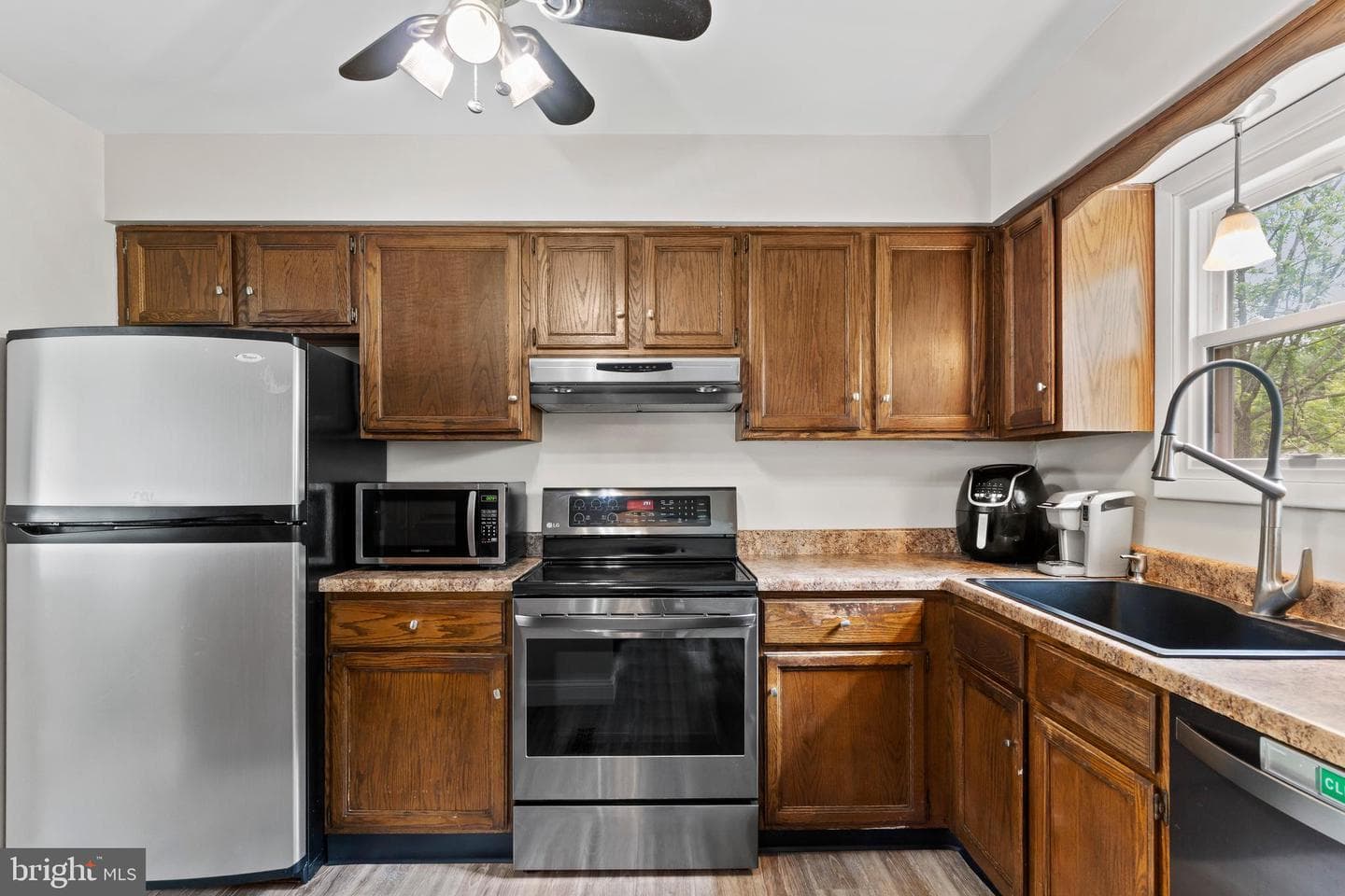 120 Black Walnut Drive photo 10