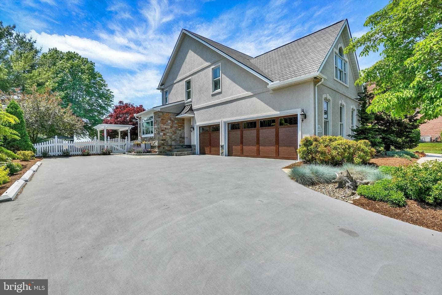 1100 Wyndsong Drive photo 5