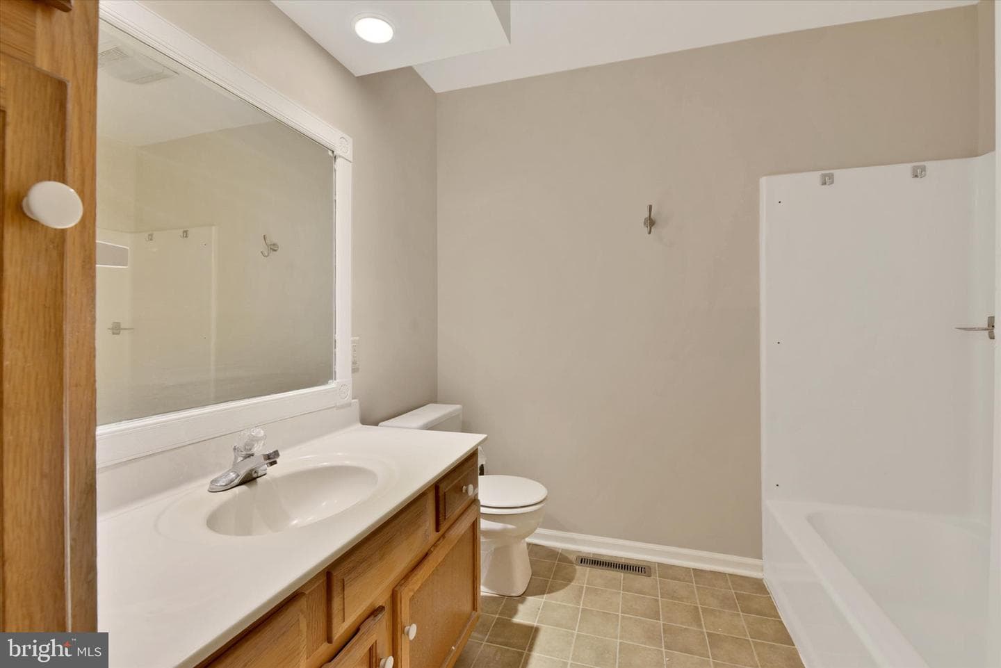 2780 Carlton Place photo 22