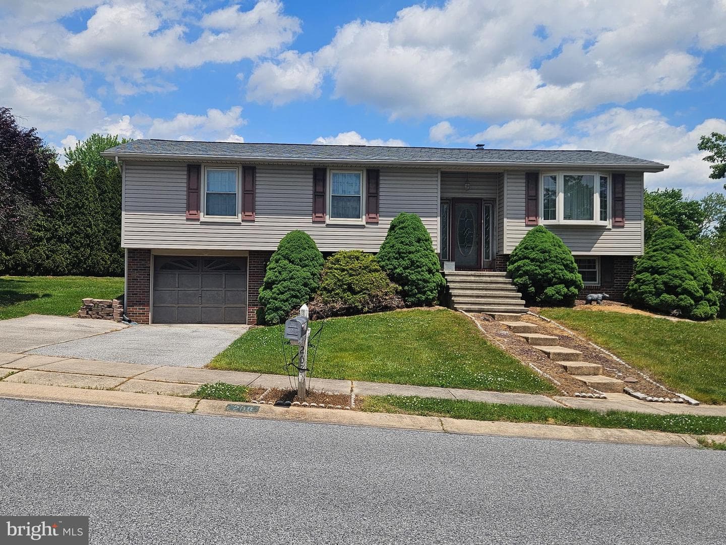 208 Willow Drive