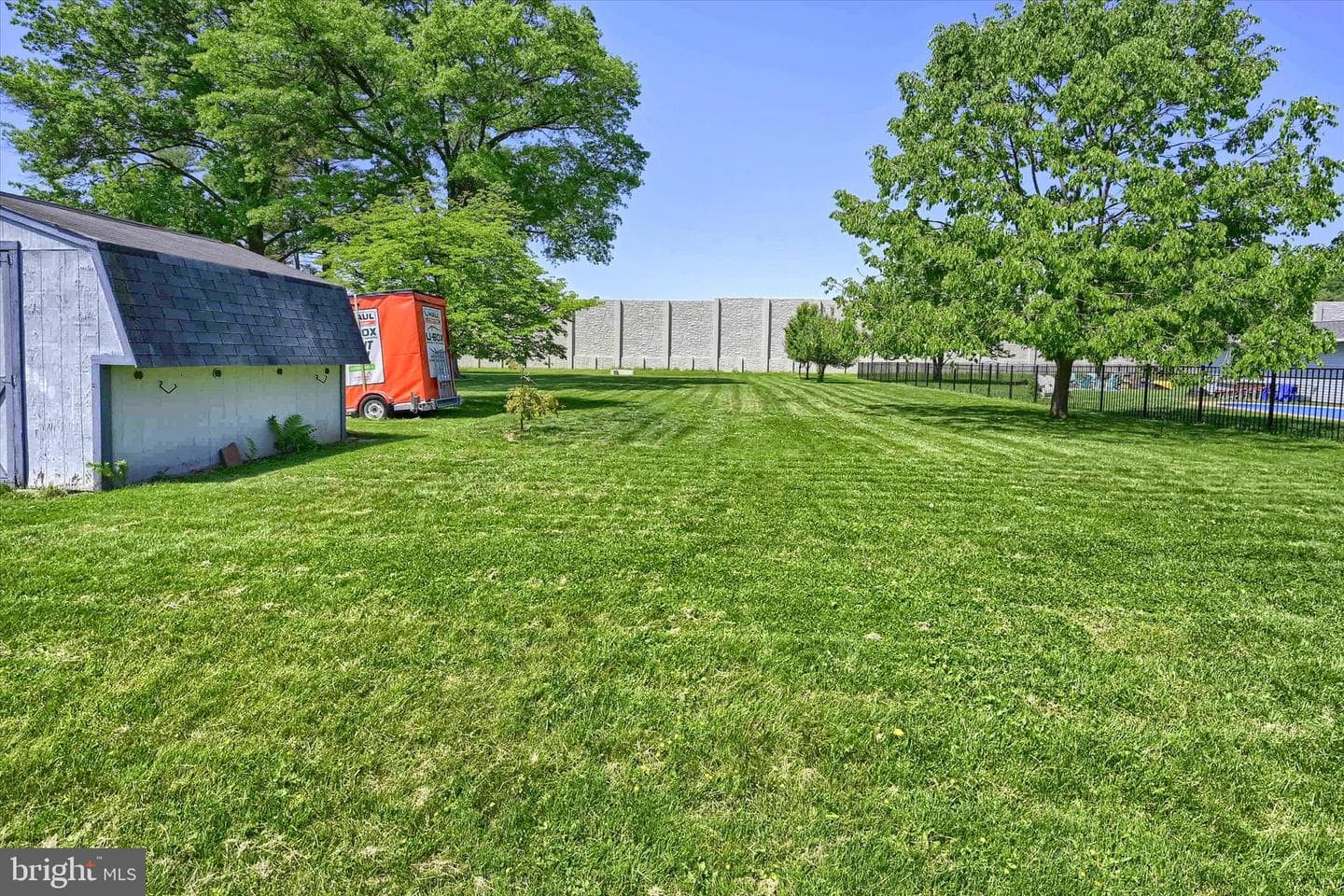 2740 Clearbrook Boulevard photo 23