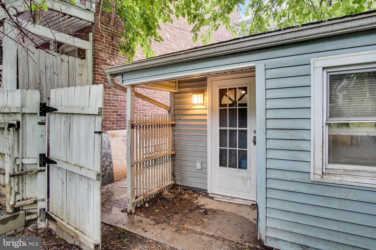 951 E King Street photo 12