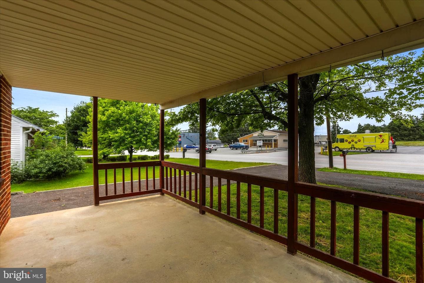 2515 N George Street photo 3