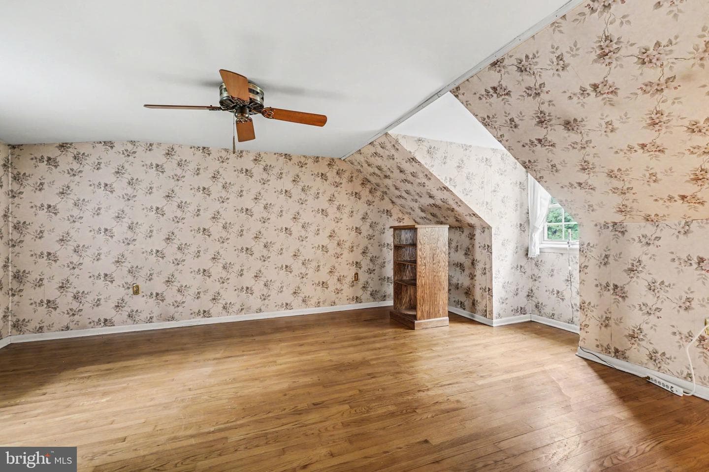 1150 S York Road photo 19