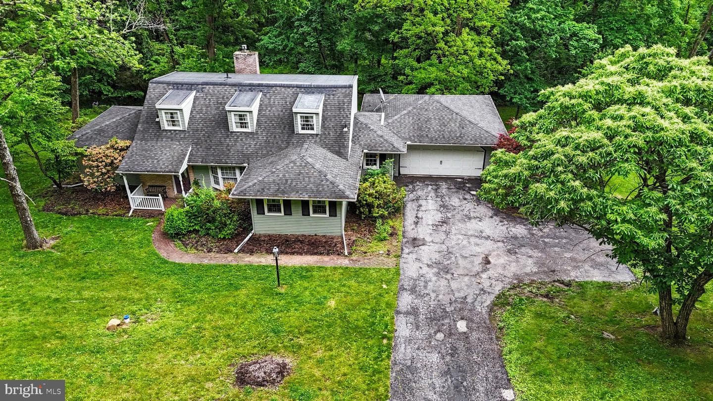 1150 S York Road photo 32