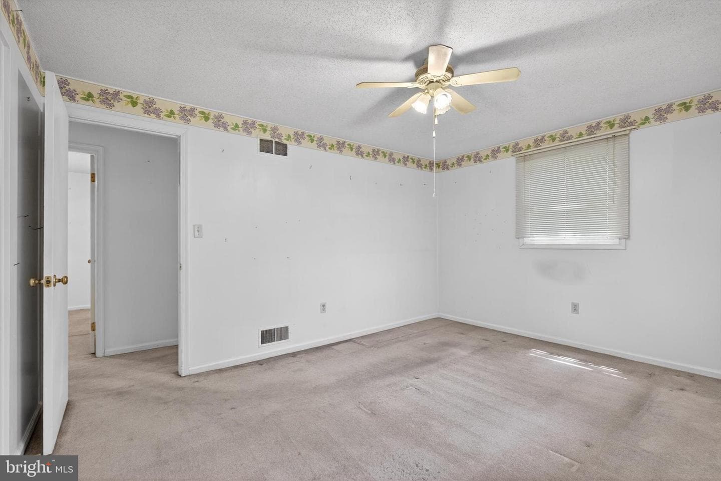 1440 Equestrian Drive photo 16