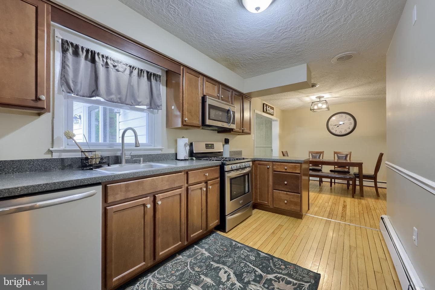 786 Summit Drive photo 11