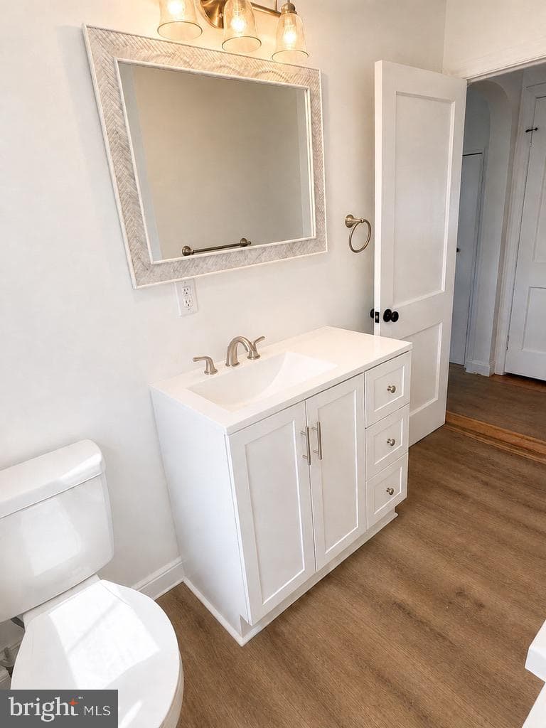 102 N Oxford Street photo 8