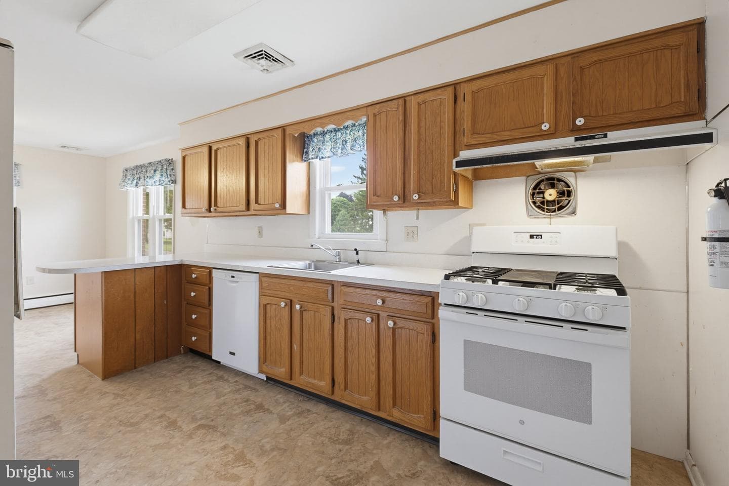 144 Bond Street photo 14