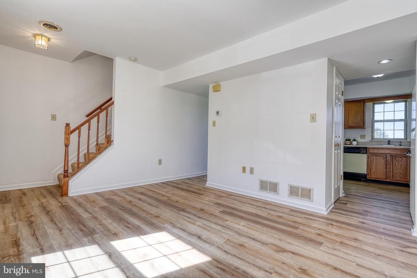 1105 Skyview Drive photo 8