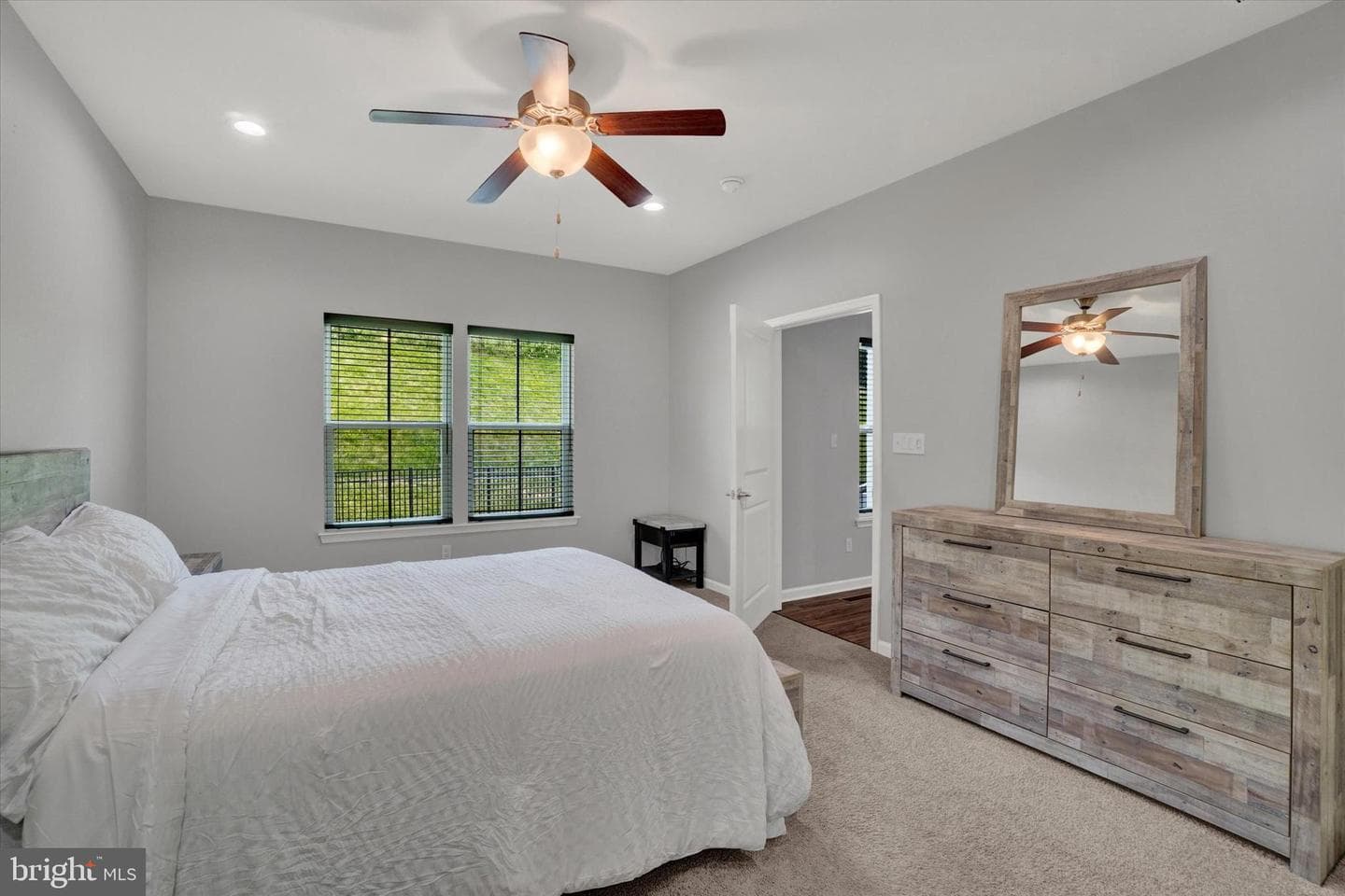 1411 Crest Way photo 15