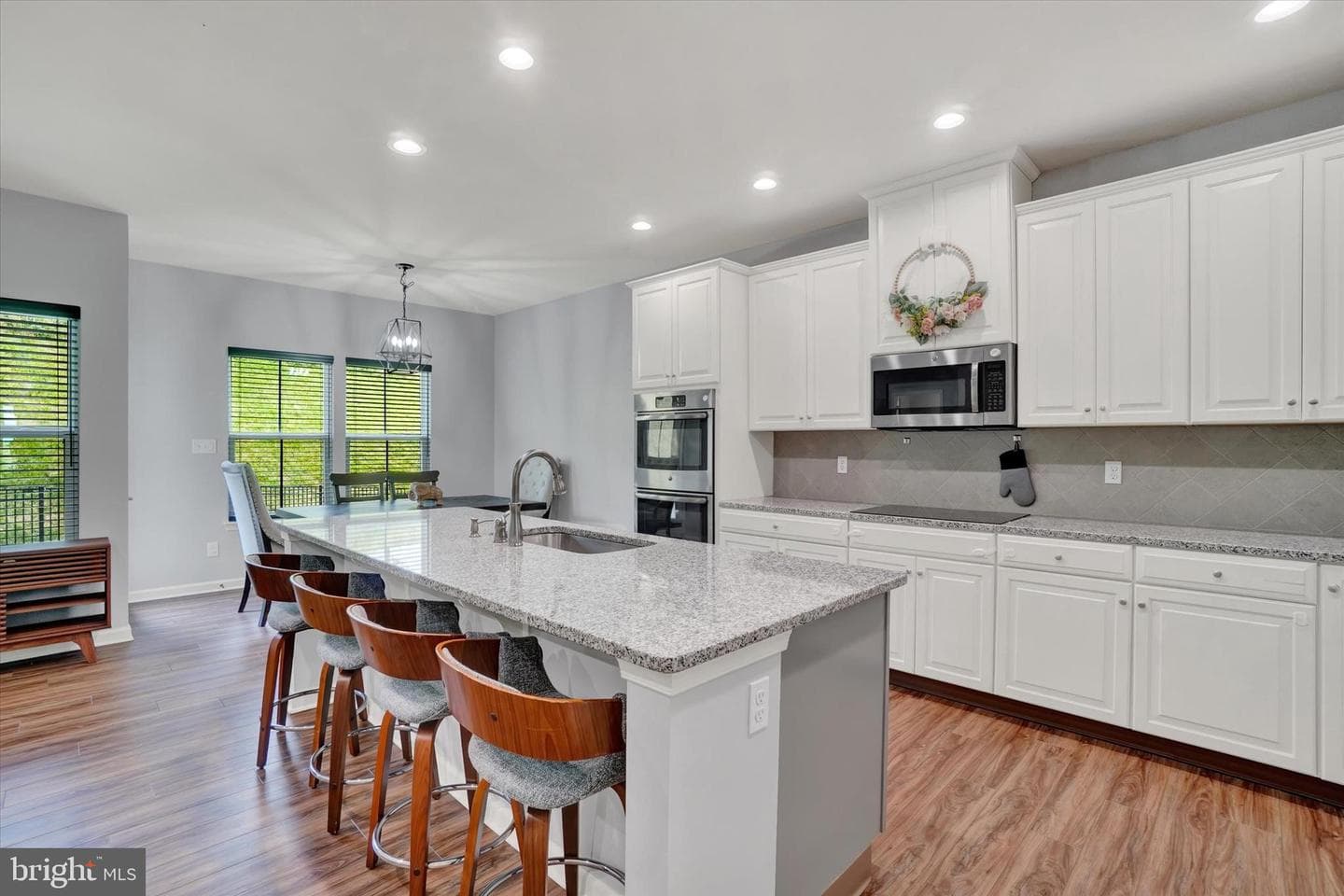 1411 Crest Way photo 9