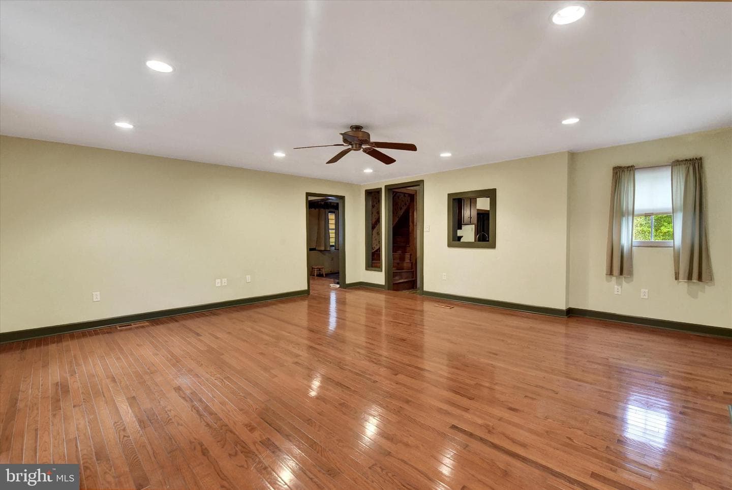 2560 N Sherman Street photo 8