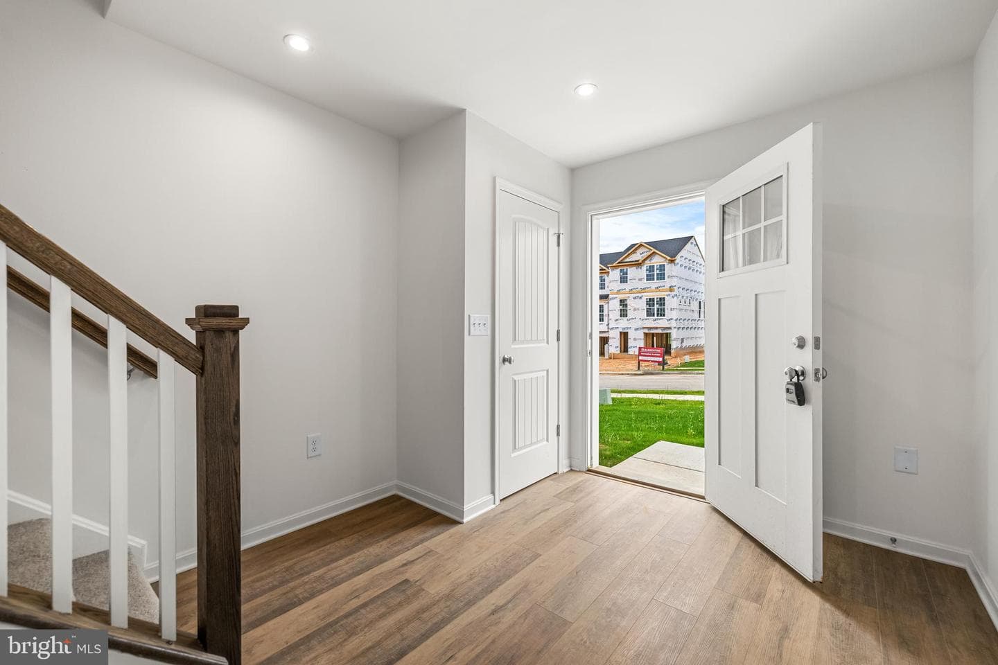 448 Bradford Drive photo 4