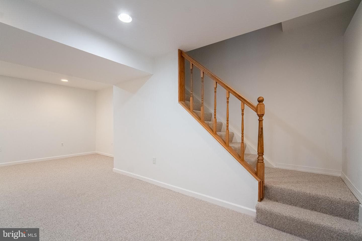 98 E Beaver Street photo 17