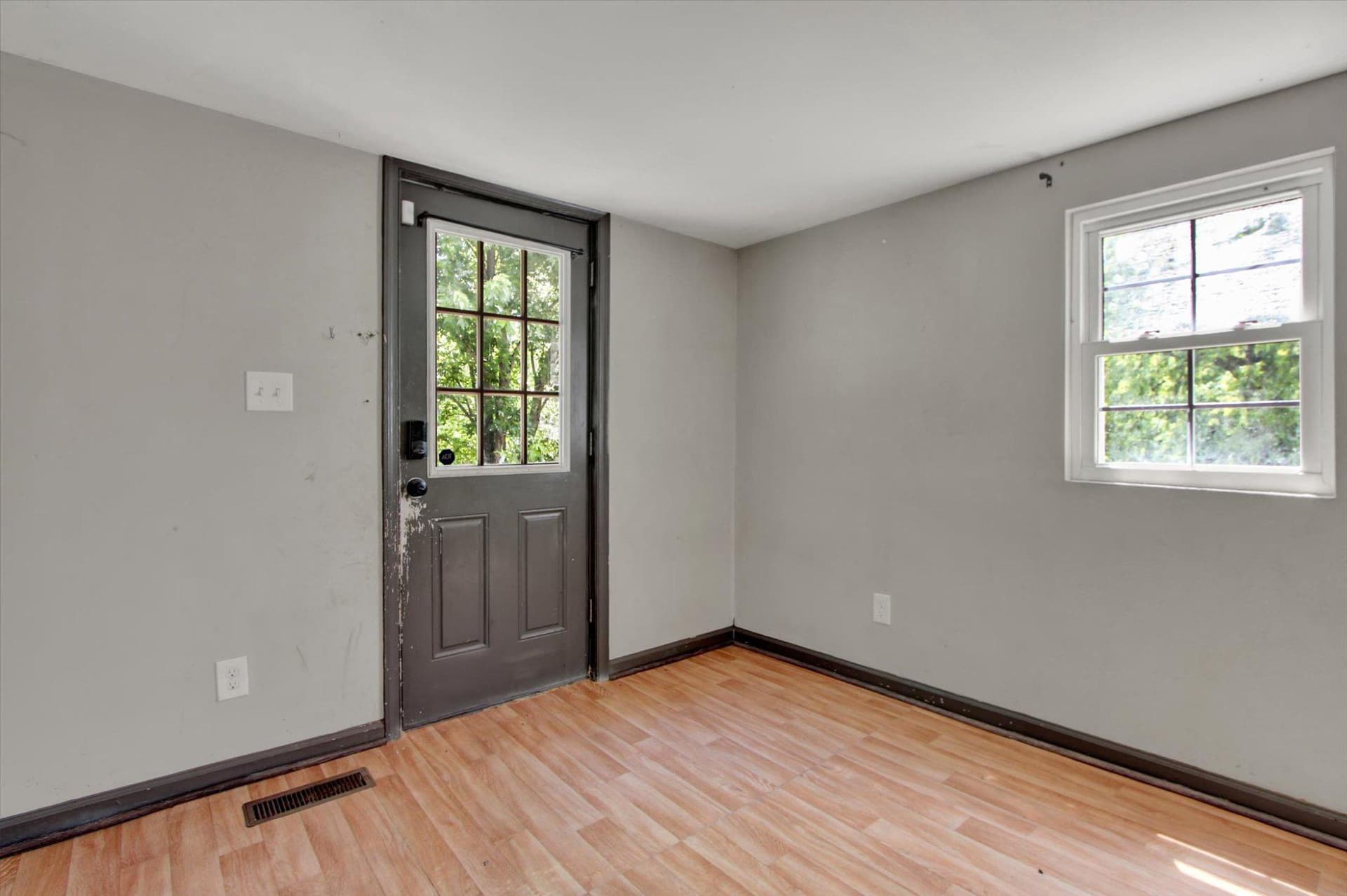 399 Pleasant Hill Road photo 11
