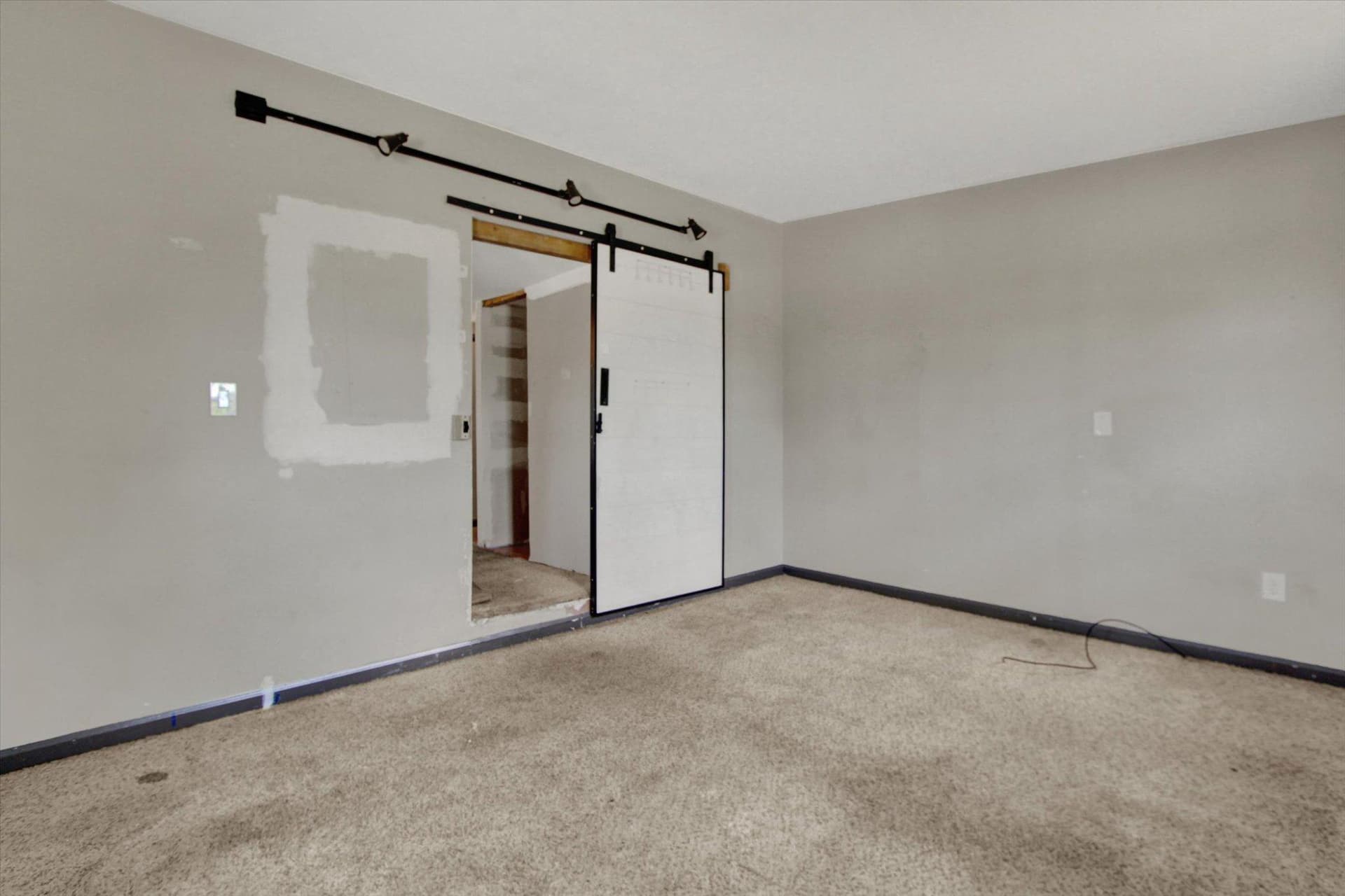 399 Pleasant Hill Road photo 8