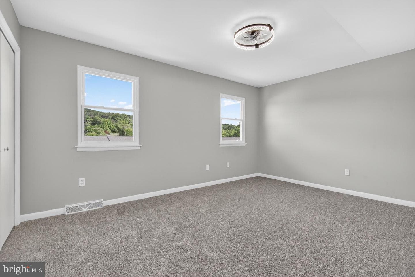 20 Pine Drive photo 18
