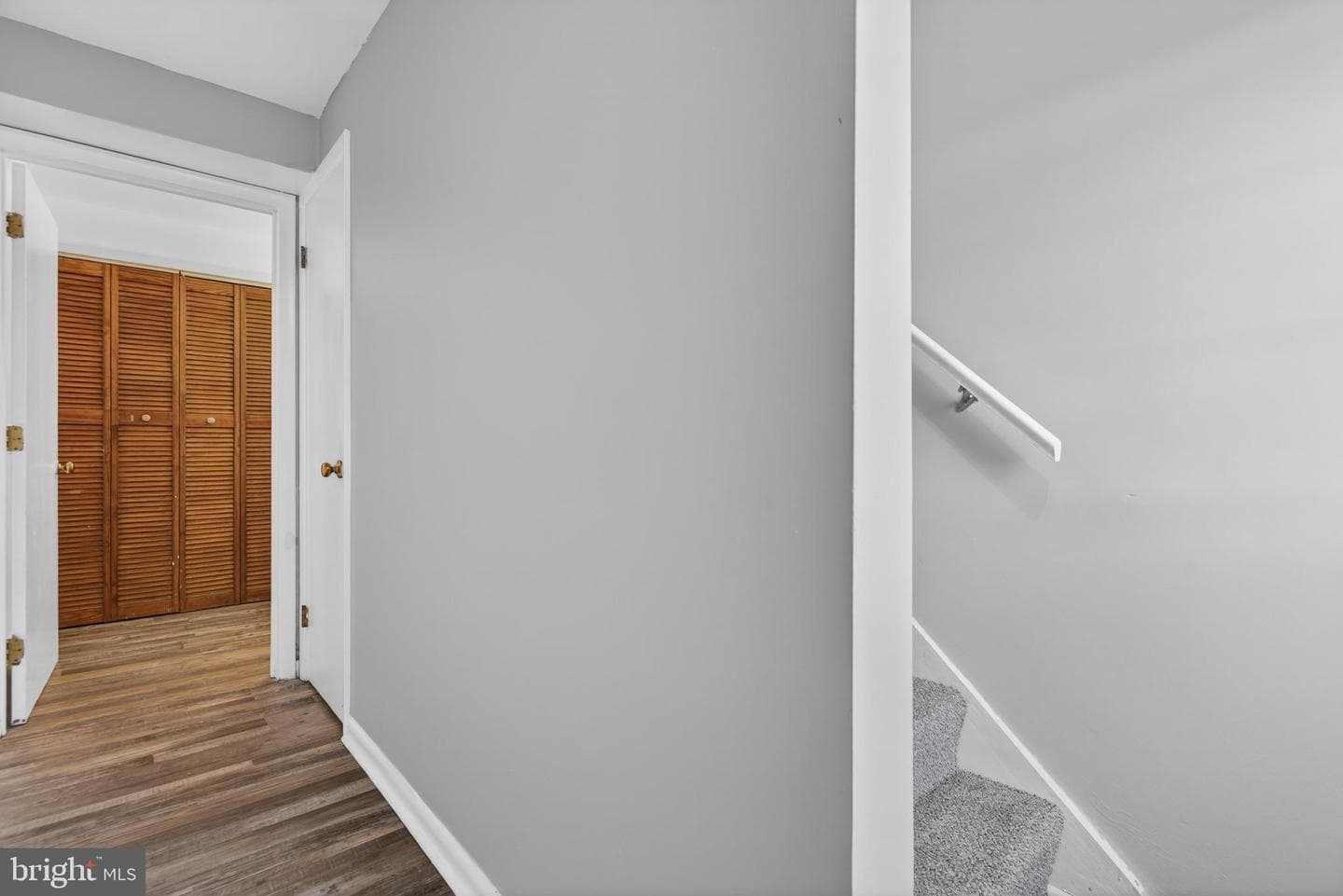 20 Pine Drive photo 4