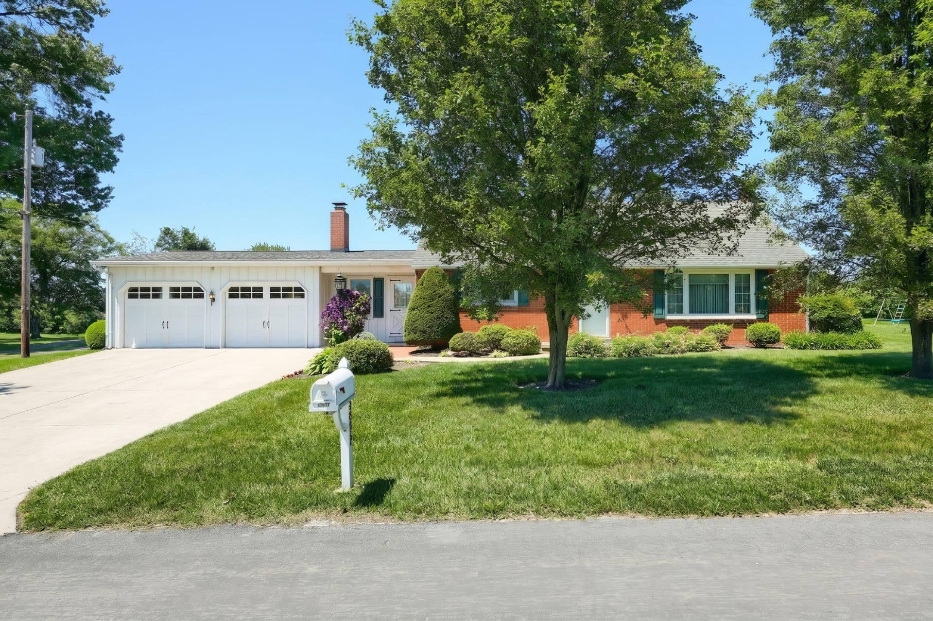 3999 Palmer Avenue photo 2