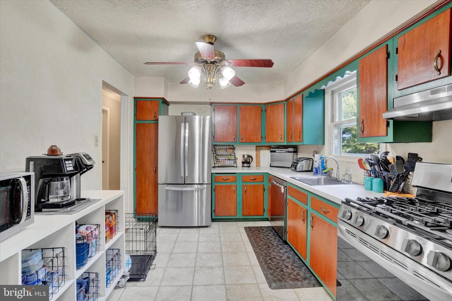 105 Lexington Road photo 10