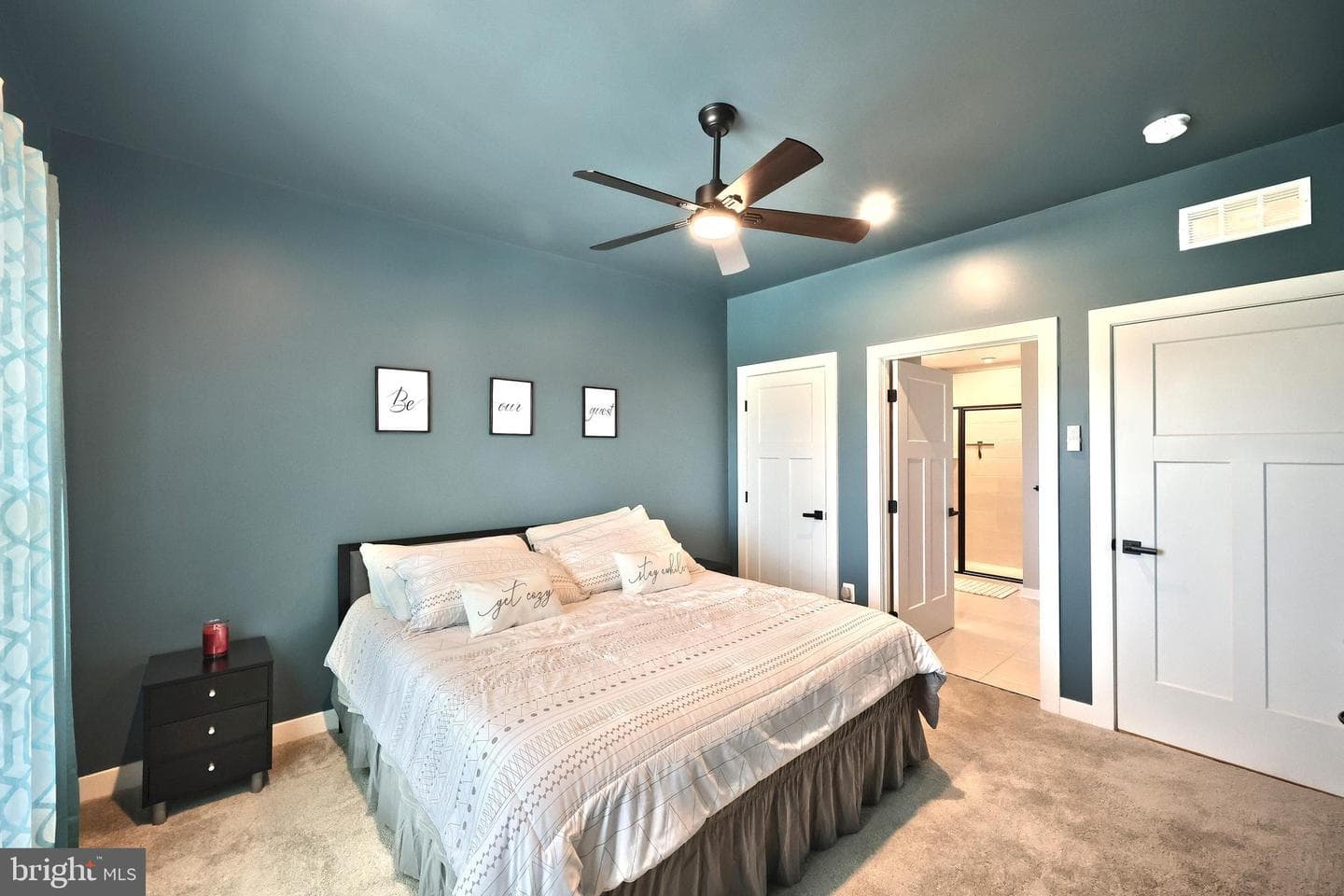 14 Winifred Drive photo 32