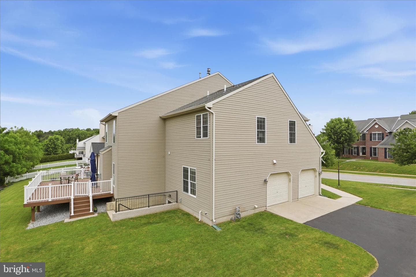 1042 Silver Maple Circle photo 44