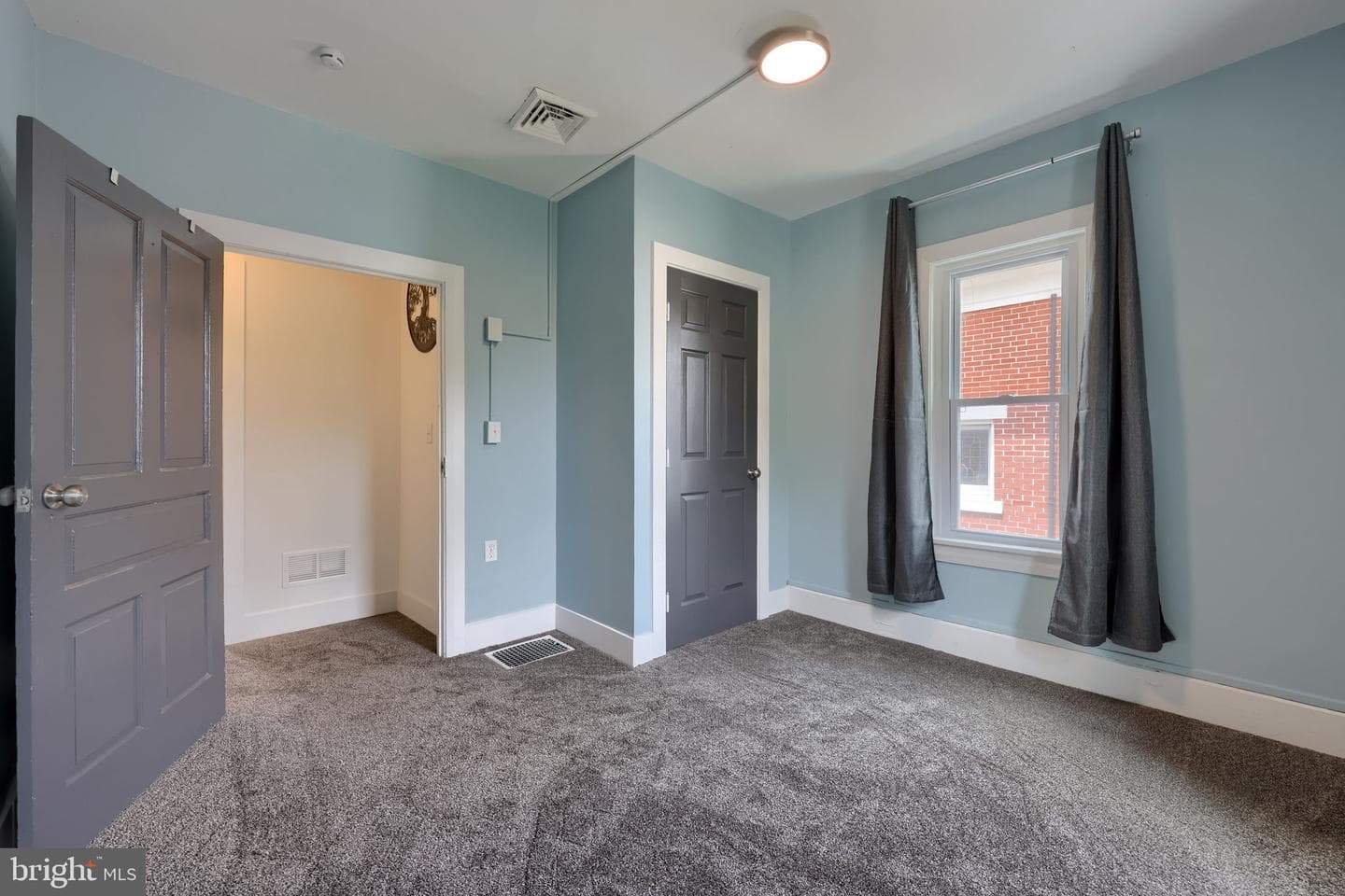 217 N Charles Street photo 29