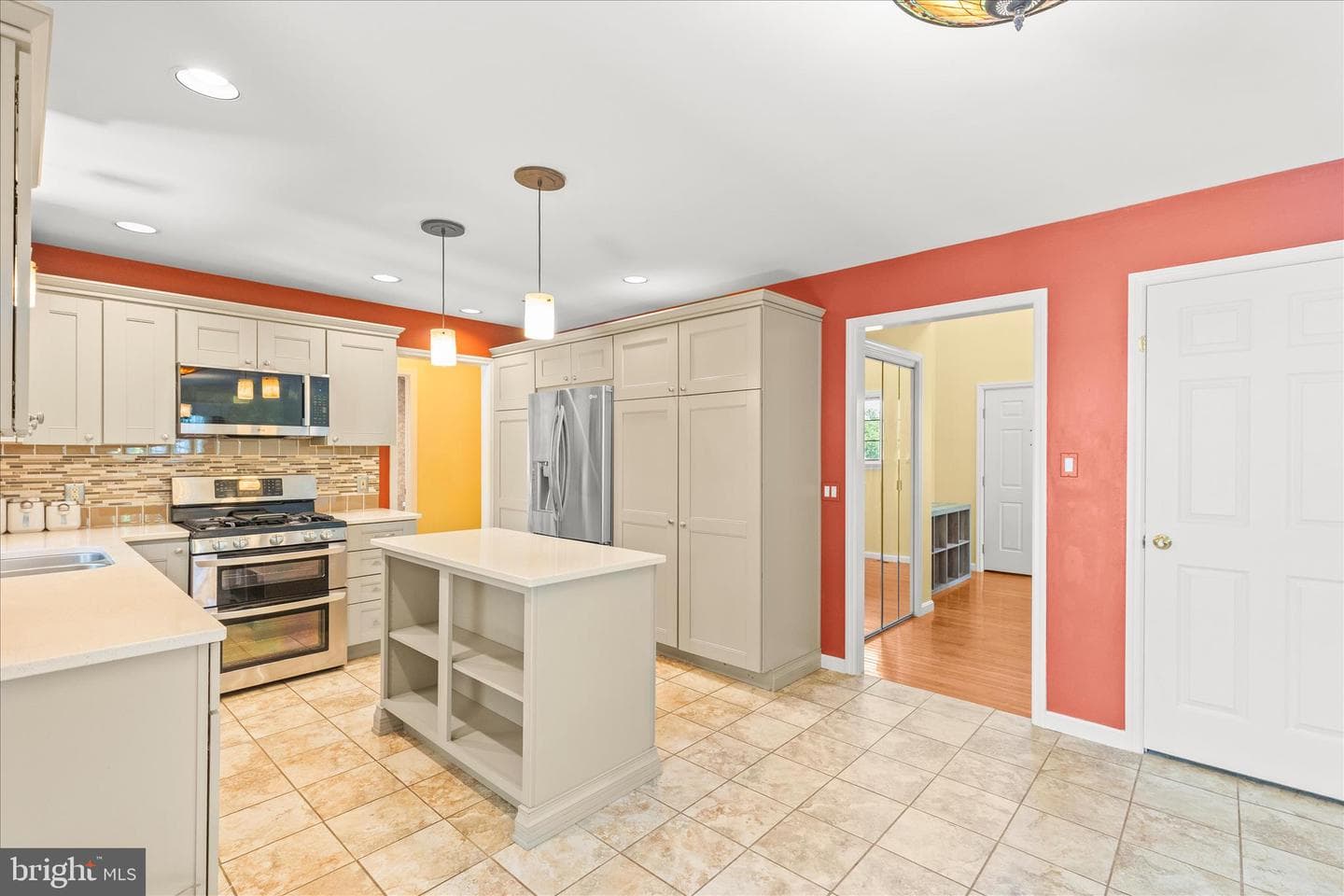 660 Woodside Road photo 17