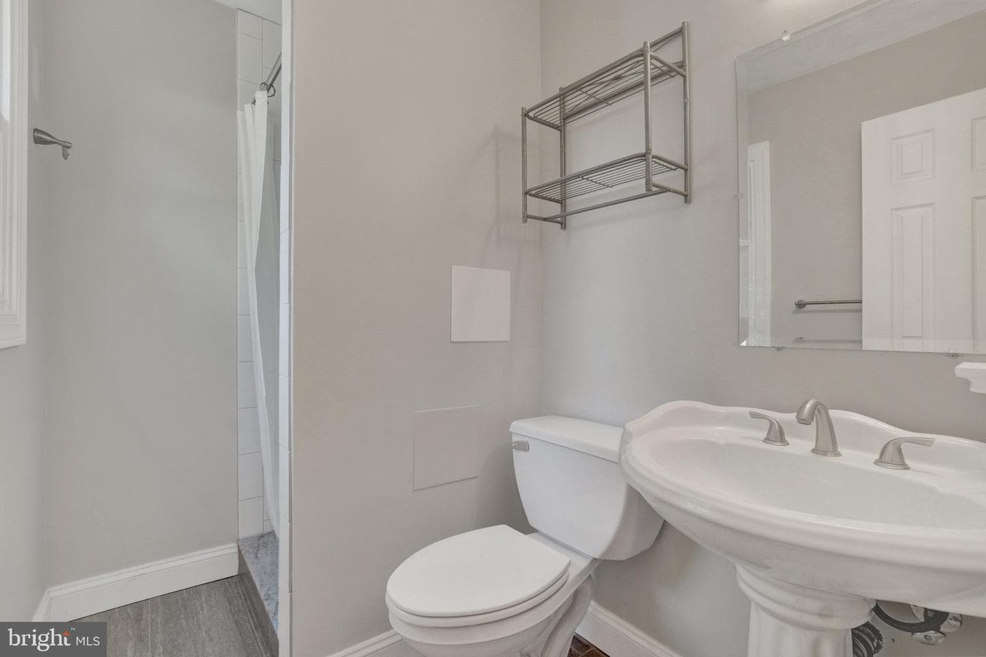 6043 Woods Road photo 16