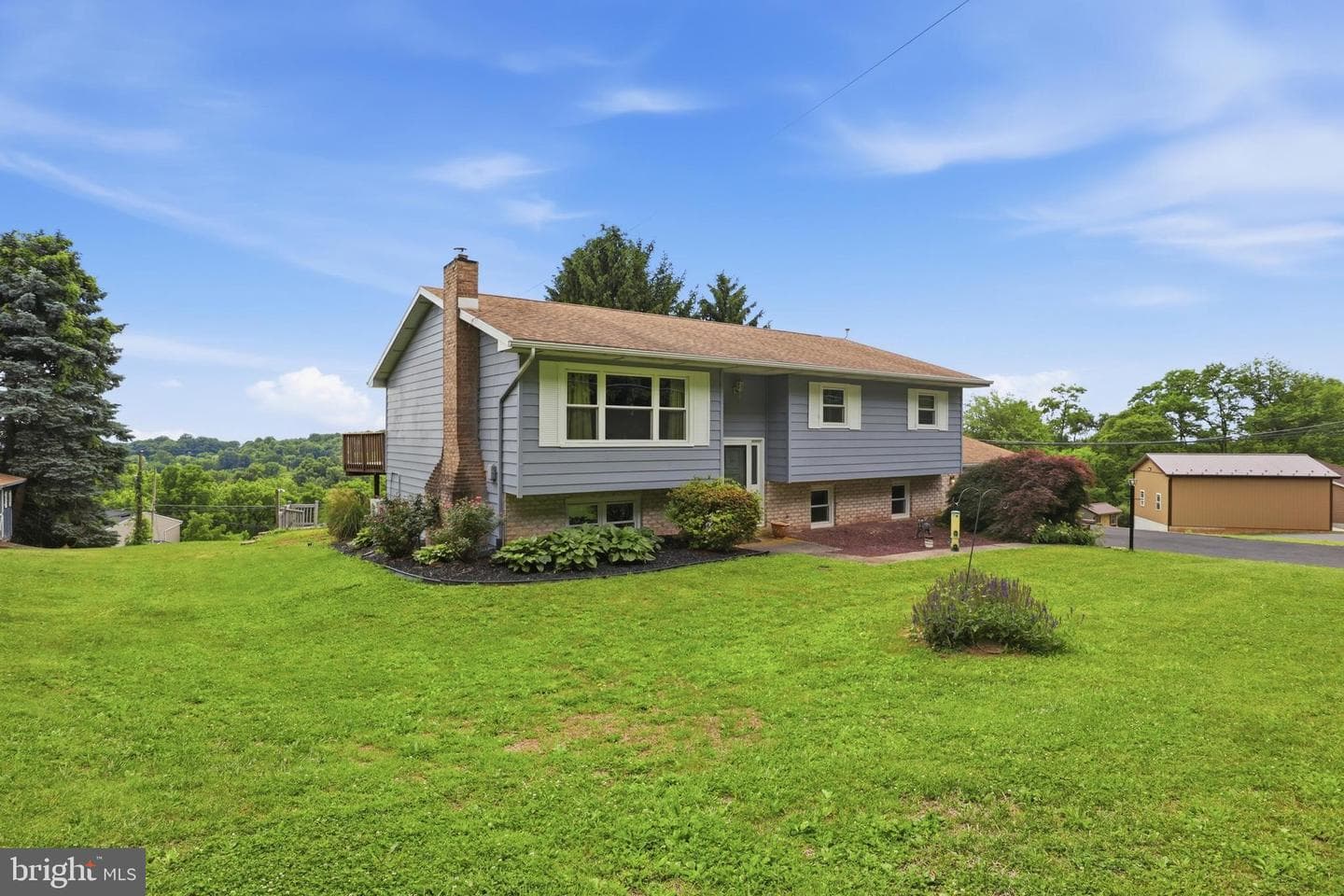 30 Hill Drive photo 3