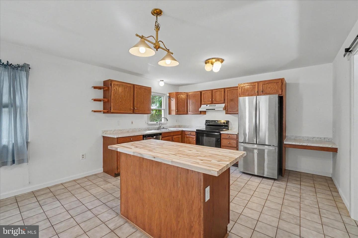 37 Steeple Avenue photo 12