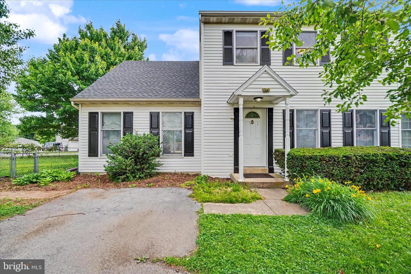 37 Steeple Avenue photo 3