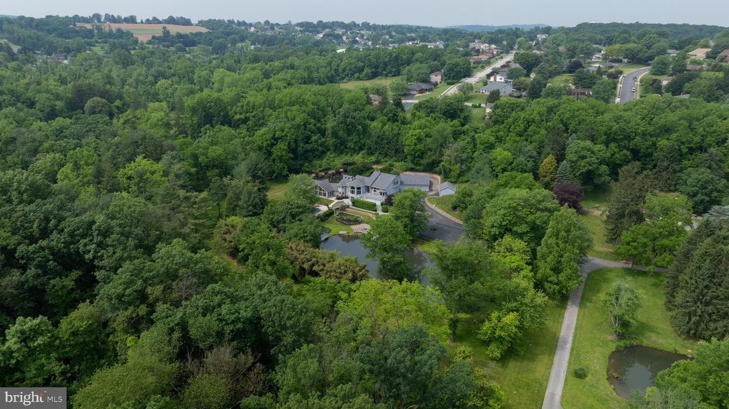 3020 Pond Drive photo 9