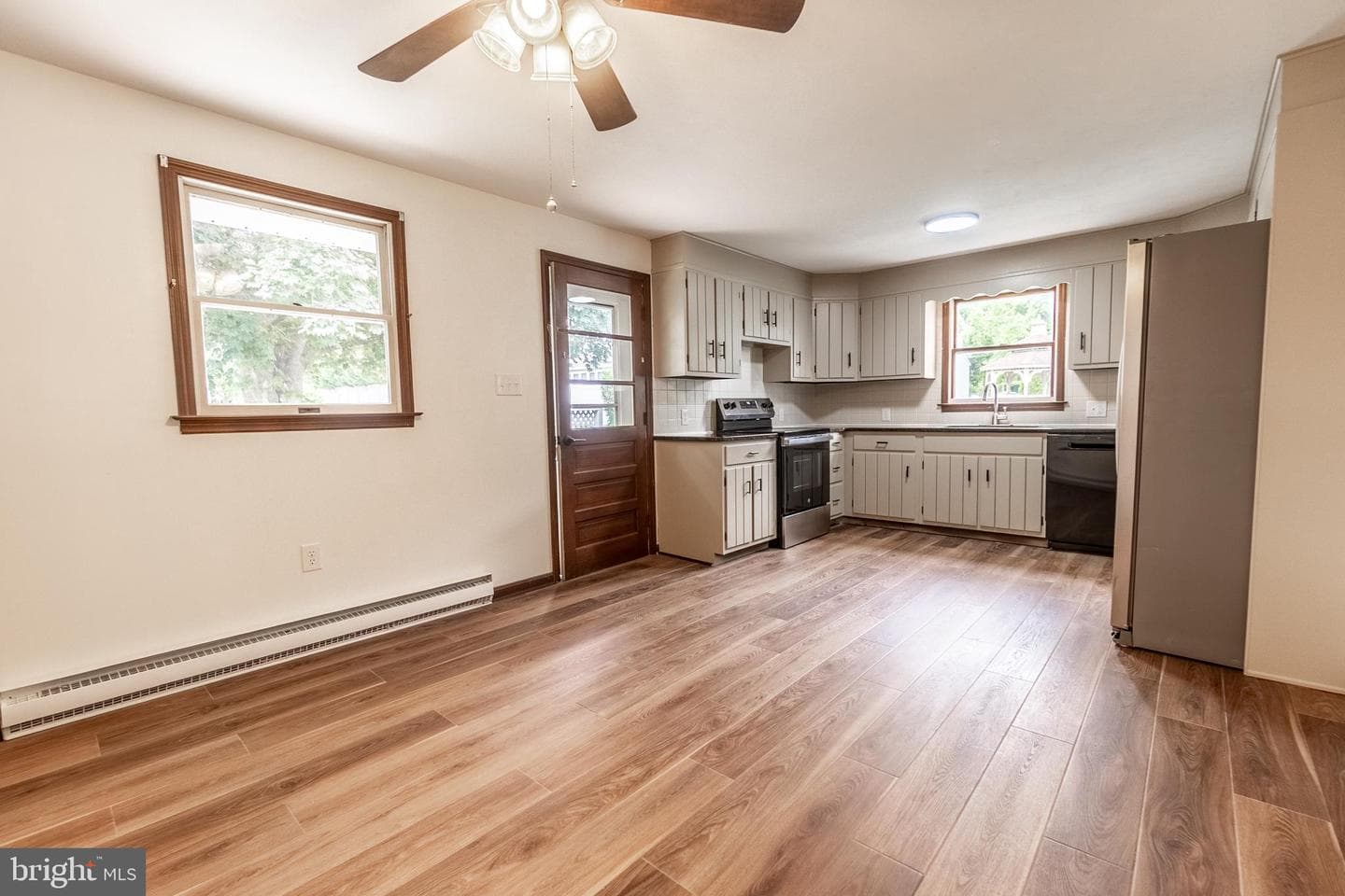 575 Grant Drive photo 5