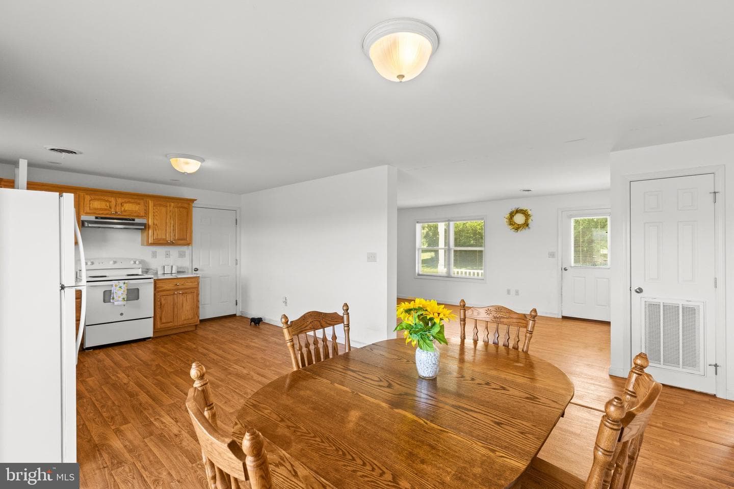 726 S Baltimore Street photo 10