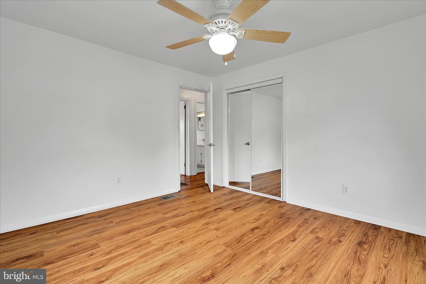 2308 S Pine Street photo 20