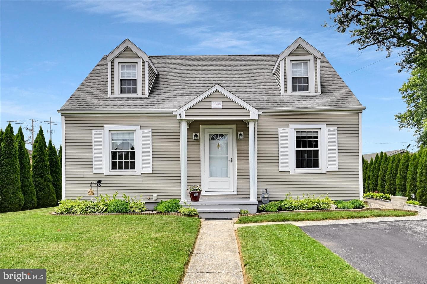 2308 S Pine Street photo 3