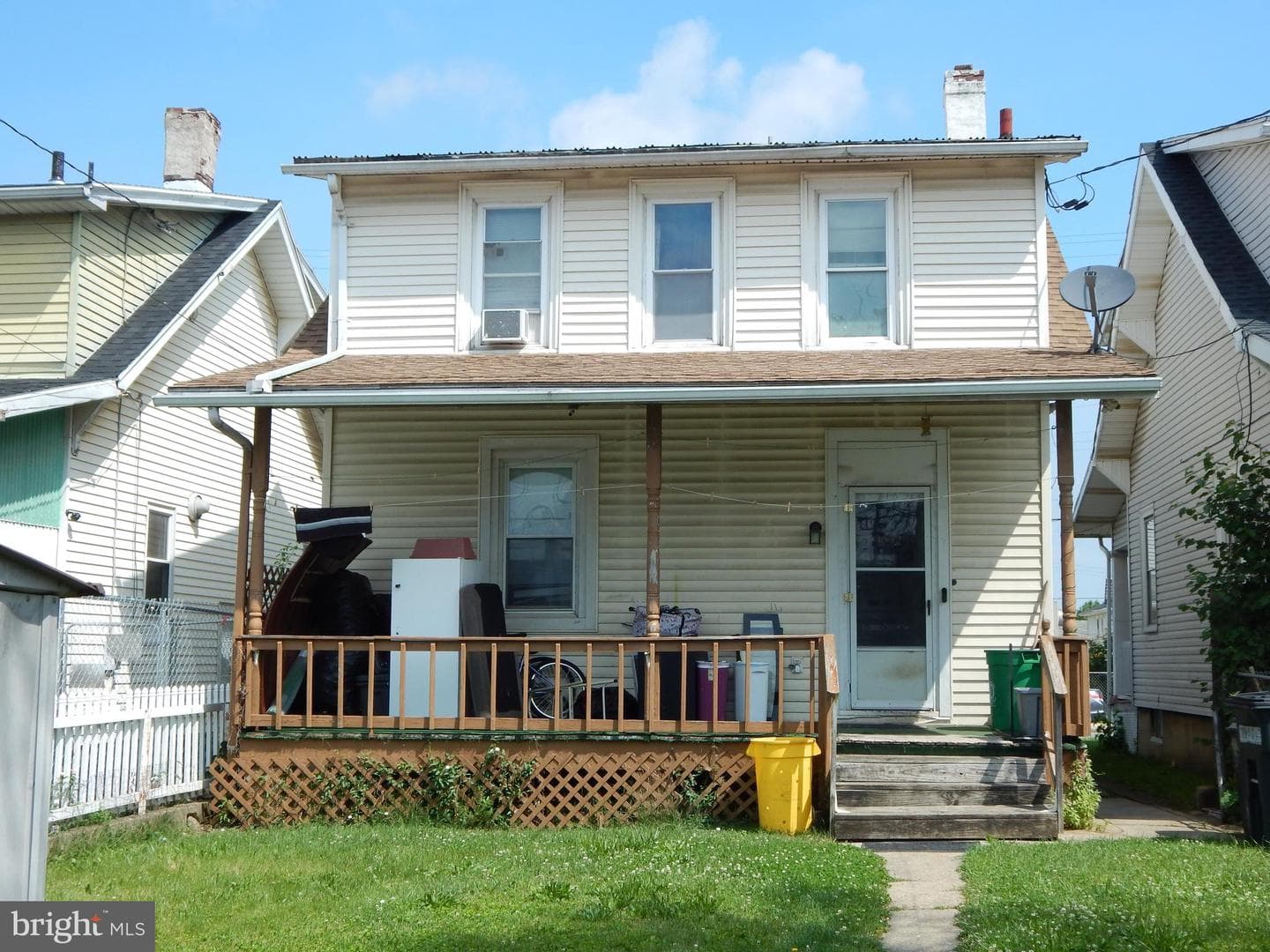 928 E Princess Street photo 3