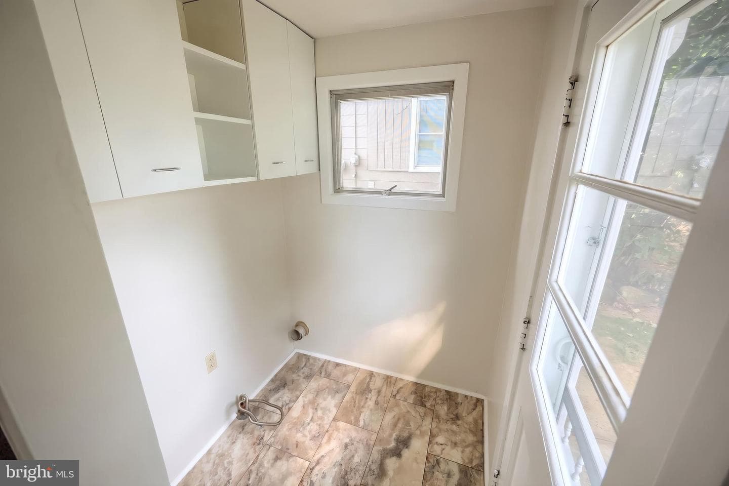 1019 W College Avenue photo 20