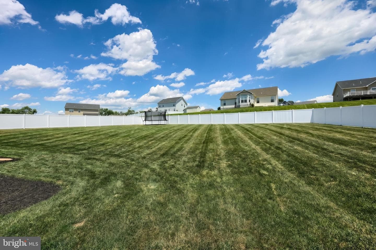 925 Ripple Drive photo 38