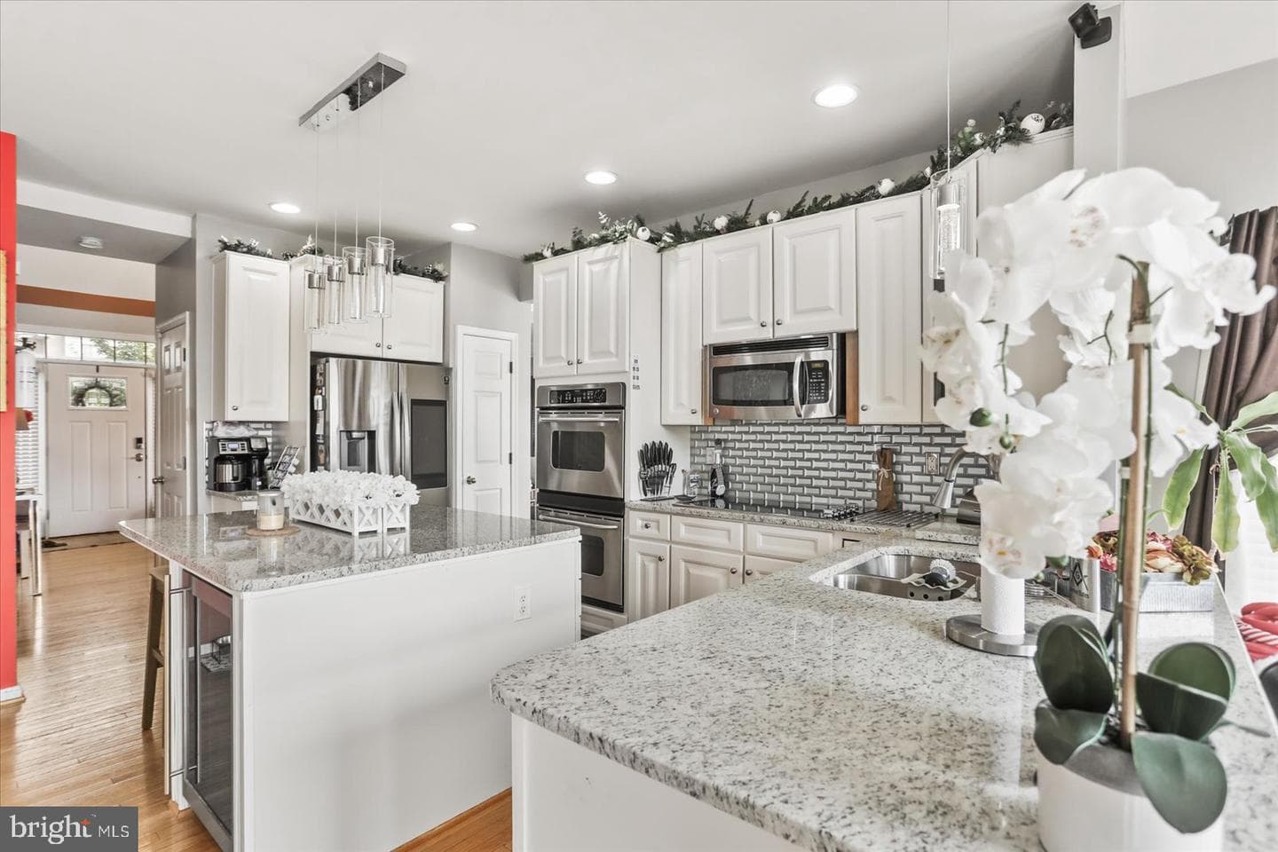 2520 Village Road photo 9
