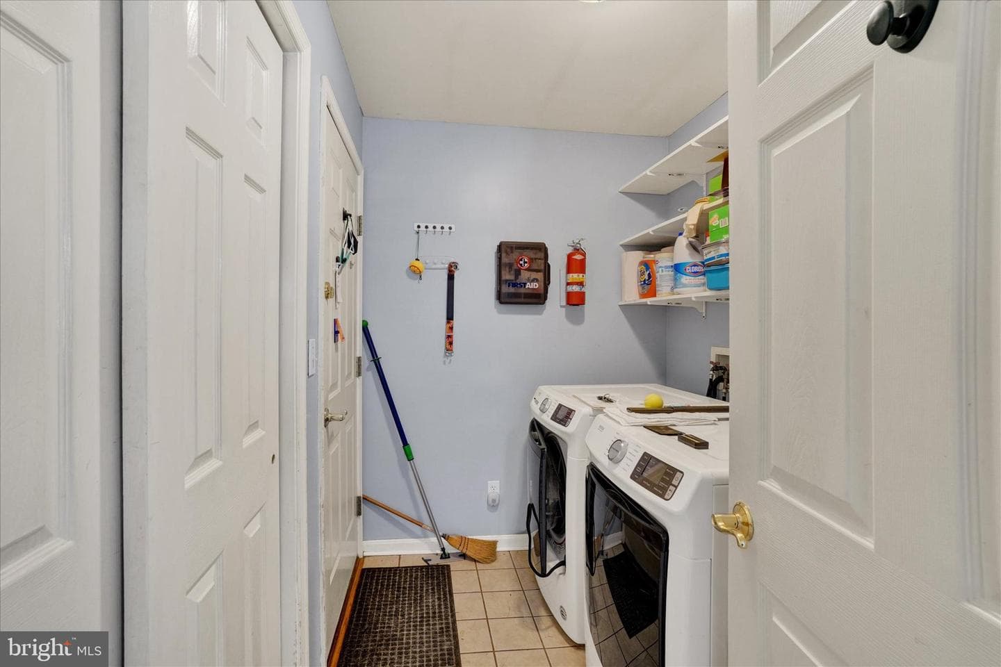 490 S Park Street photo 11