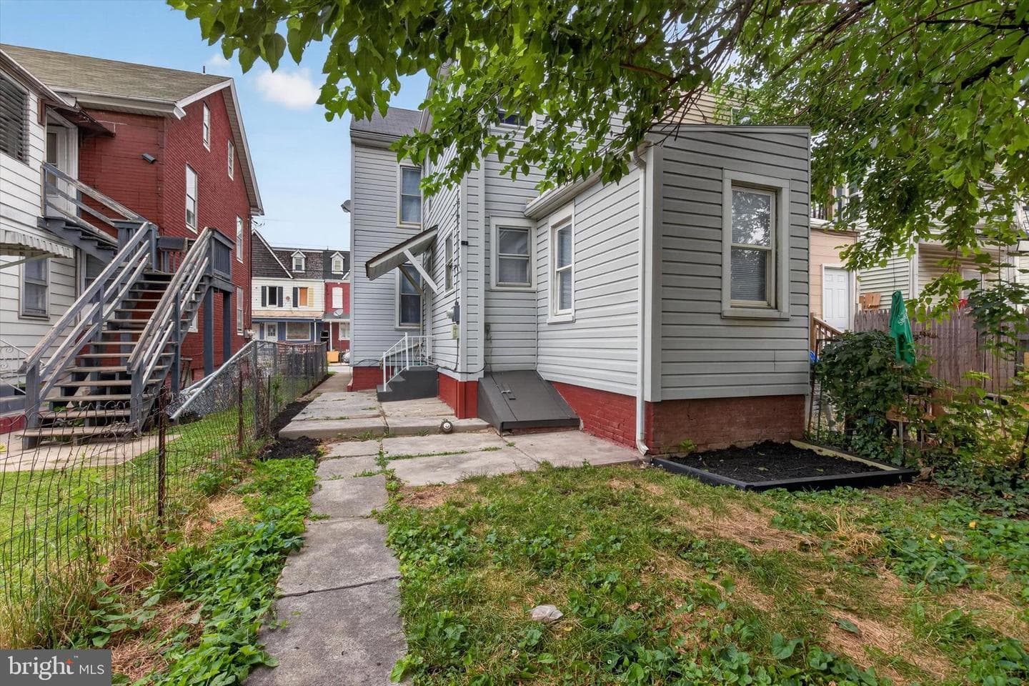 704 E Prospect Street photo 22
