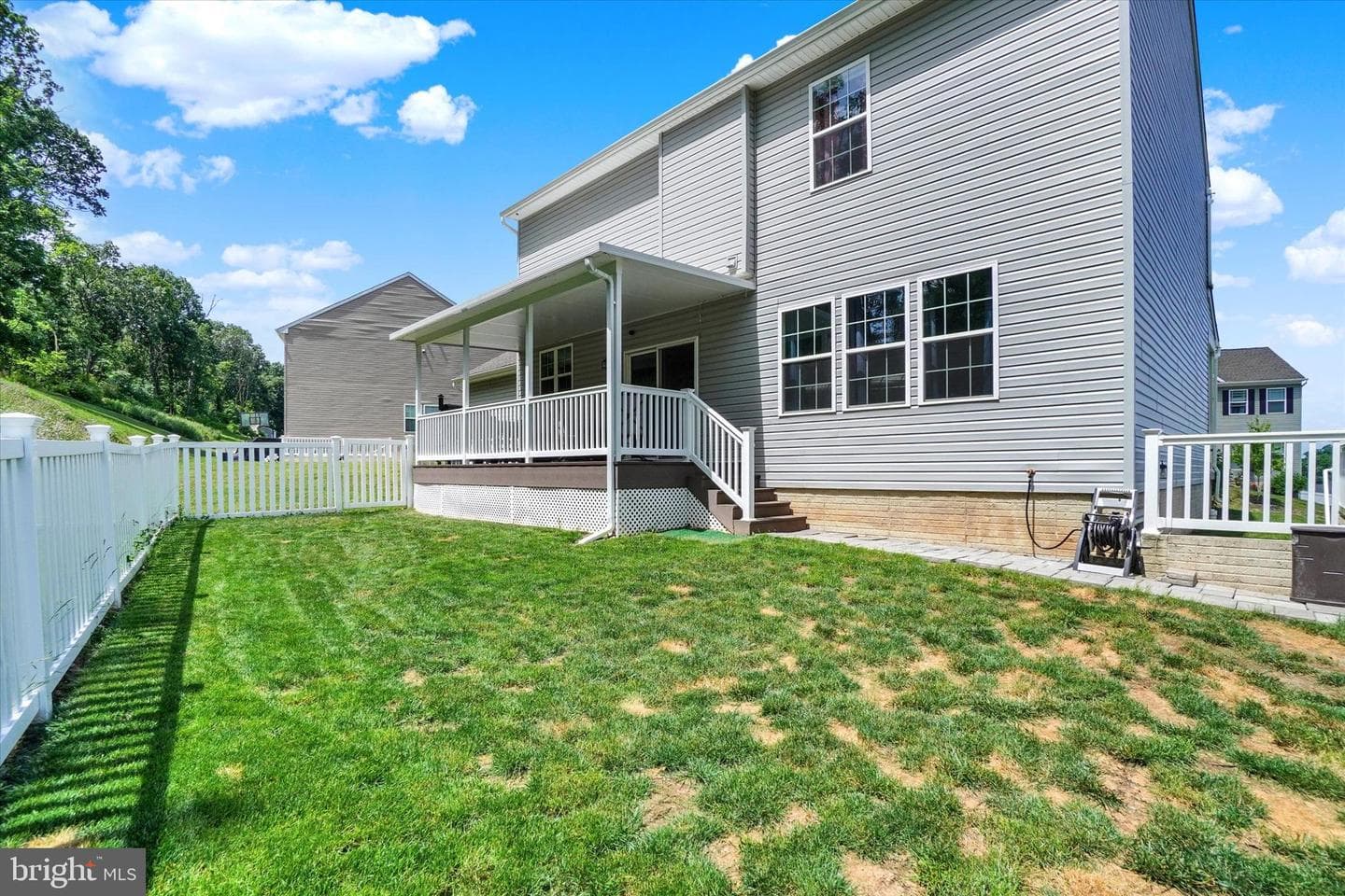 215 Thoroughbred Drive photo 27