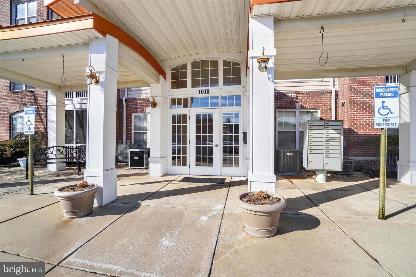 1010 Crest Way #304, York