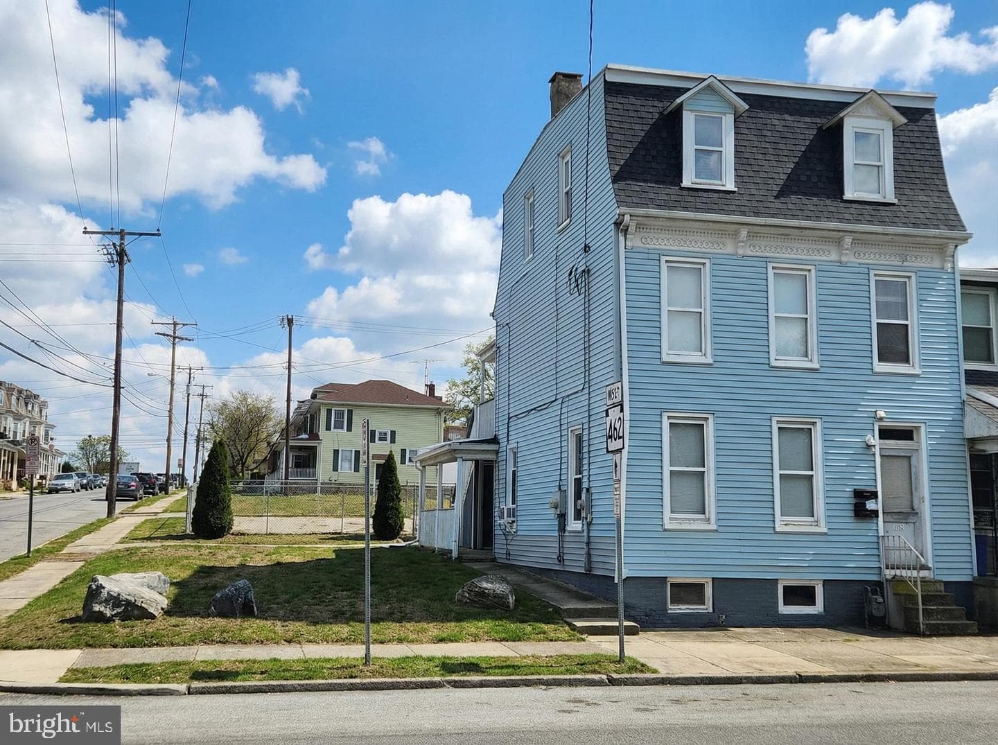 1150 E Philadelphia St photo 22
