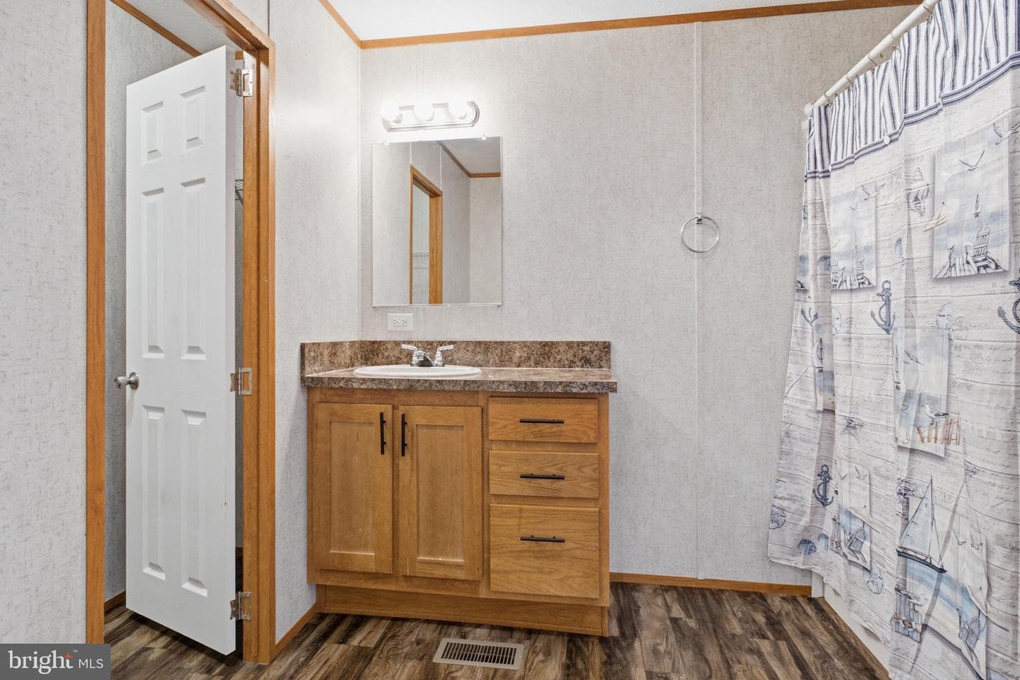 2 Walmar Manor photo 13