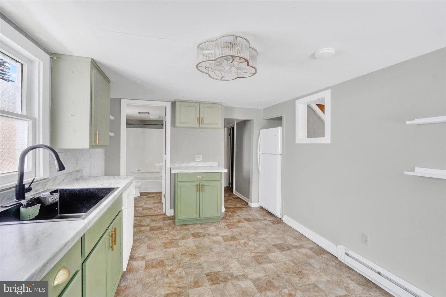 147 Maple Street photo 36