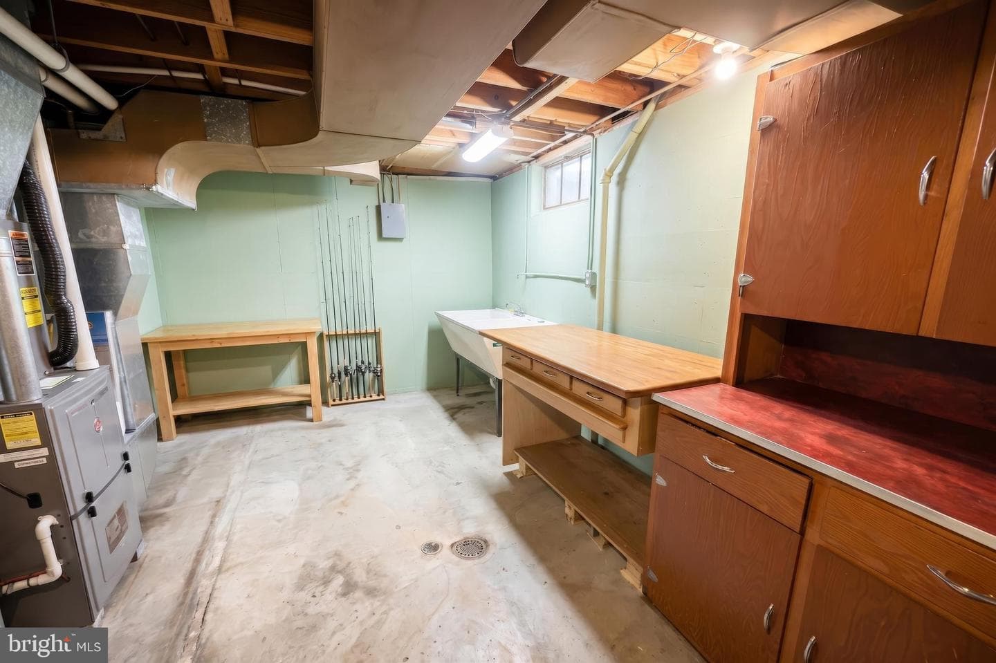 136 Rathton Road photo 43